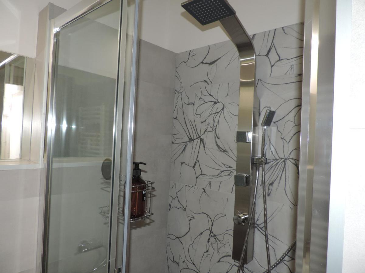 Sciesa Guest House Verona Bagian luar foto
