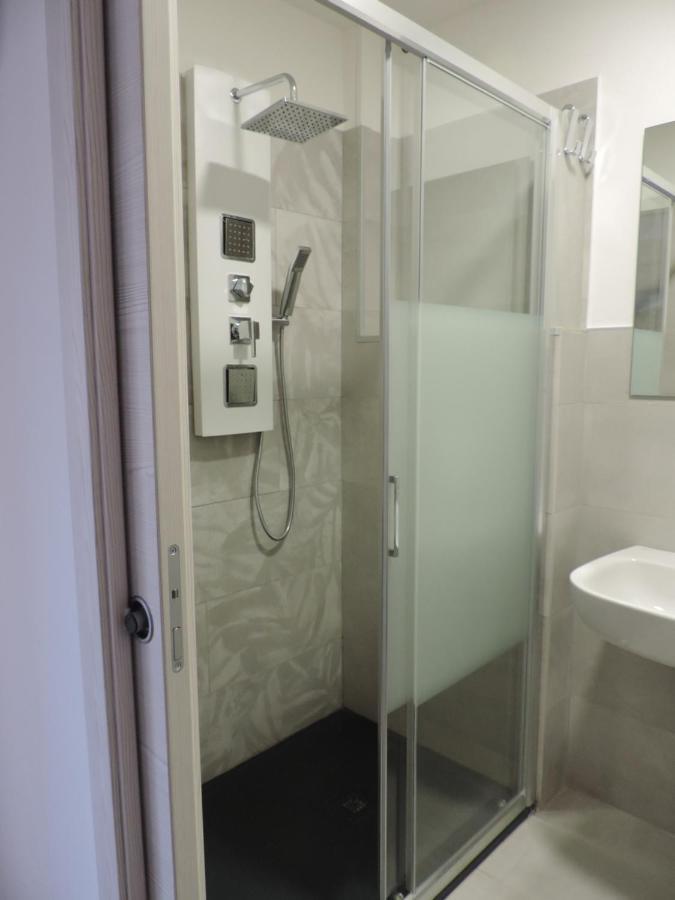 Sciesa Guest House Verona Bagian luar foto