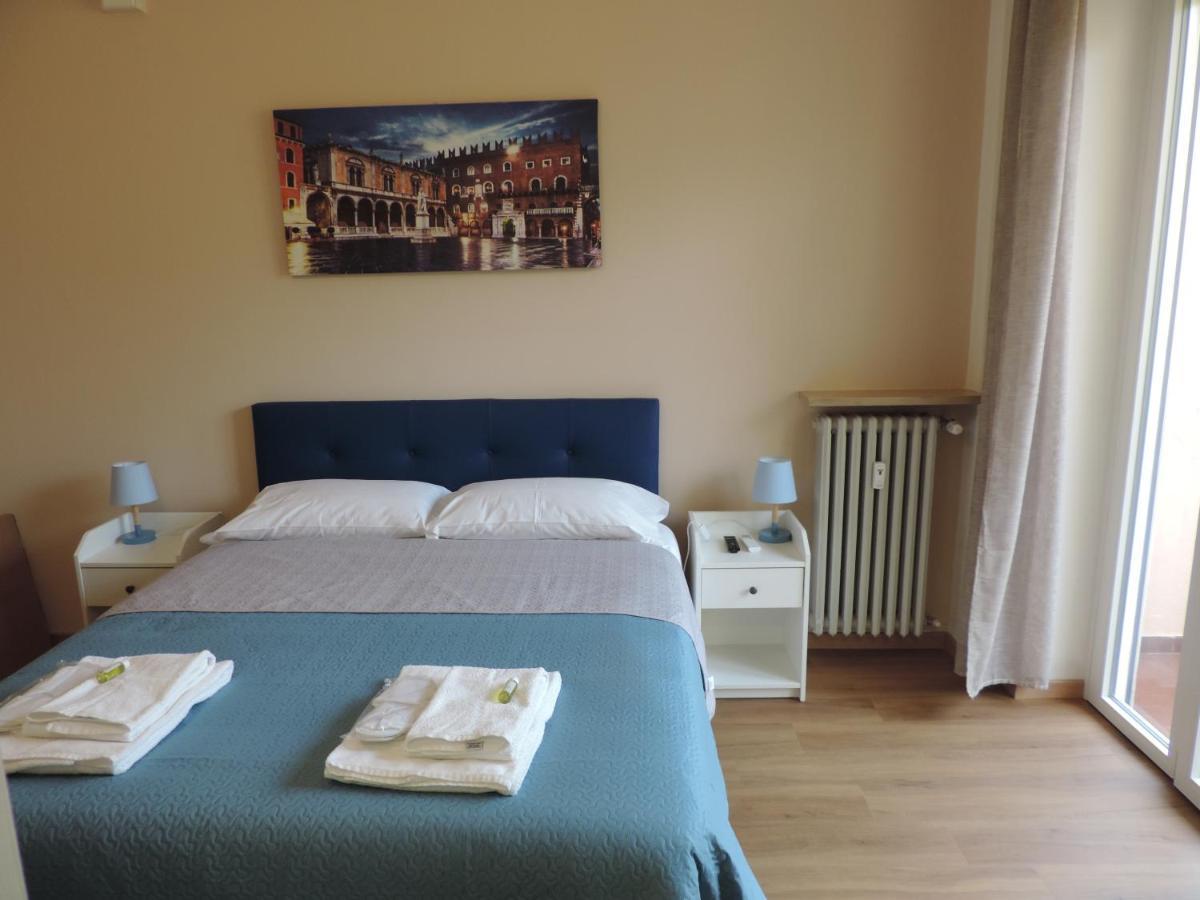 Sciesa Guest House Verona Bagian luar foto