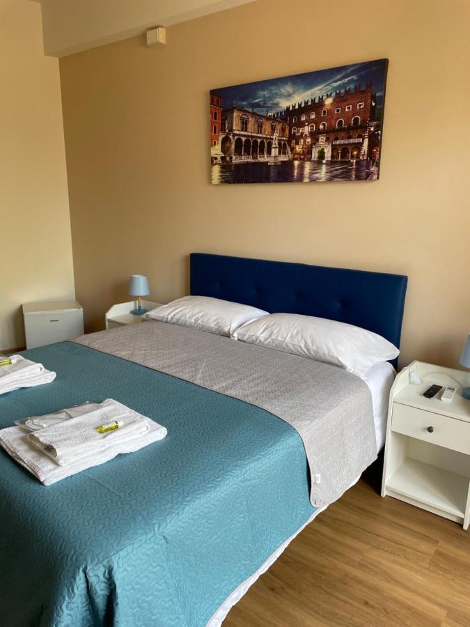 Sciesa Guest House Verona Bagian luar foto
