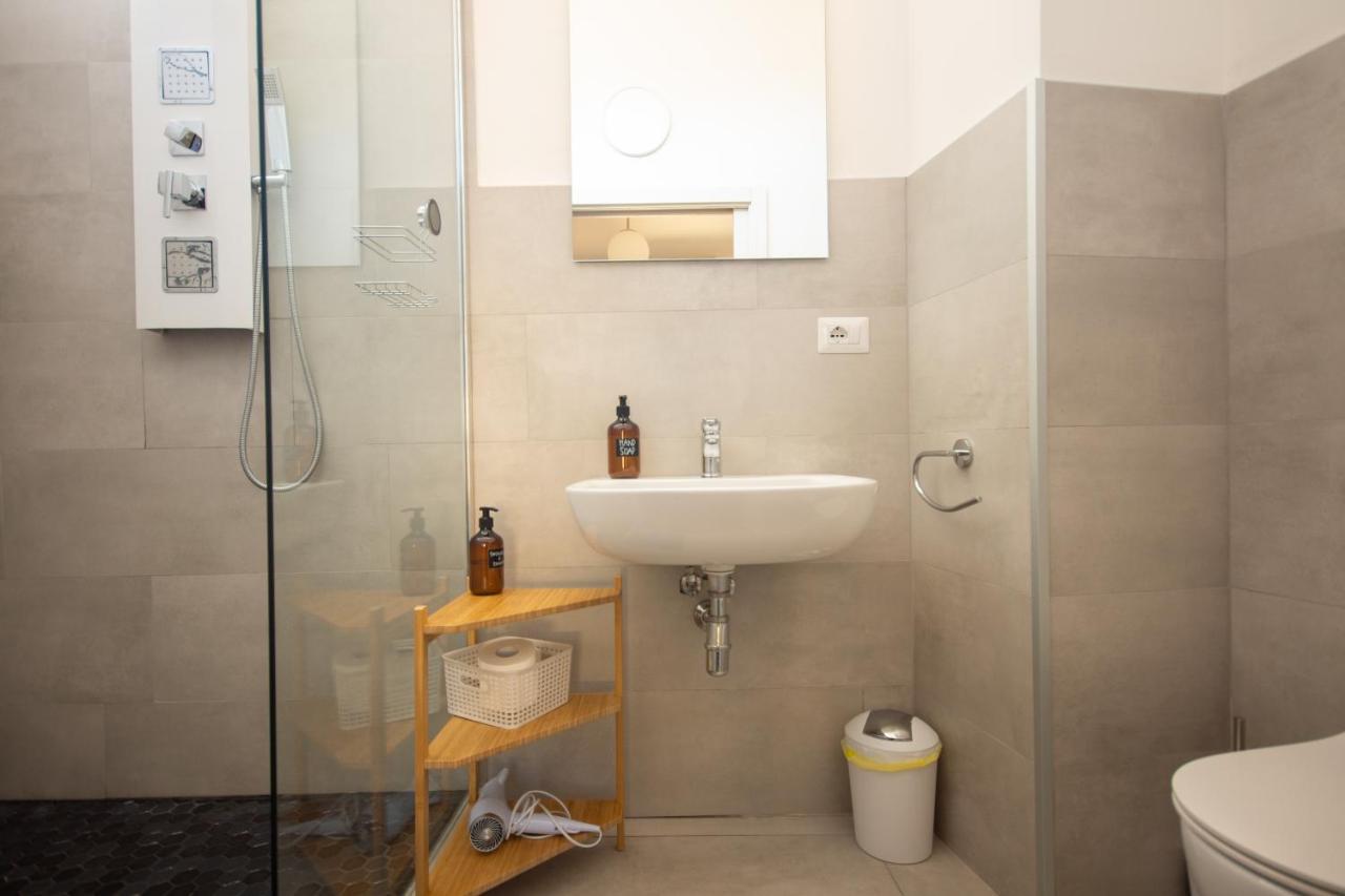 Sciesa Guest House Verona Bagian luar foto